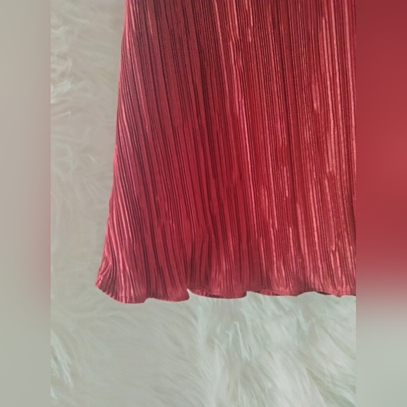 Red R&K Evening 2-piece set - Picture 9 of 9